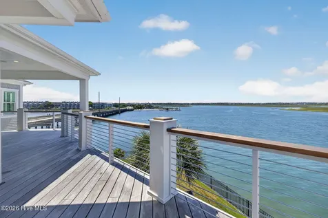 24 W Salisbury Street Wrightsville Beach NC 28480