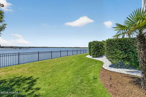 24 W Salisbury Street Wrightsville Beach NC 28480