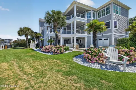 24 W Salisbury Street Wrightsville Beach NC 28480