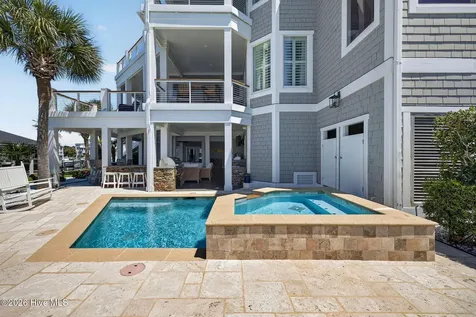 24 W Salisbury Street Wrightsville Beach NC 28480