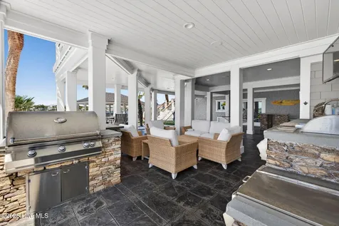 24 W Salisbury Street Wrightsville Beach NC 28480