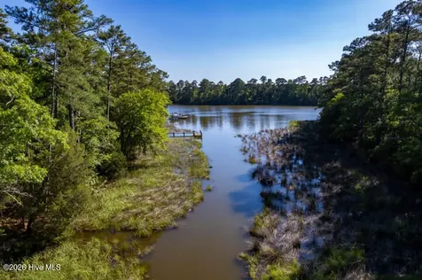 110 Queen Annes Court Oriental NC 28571