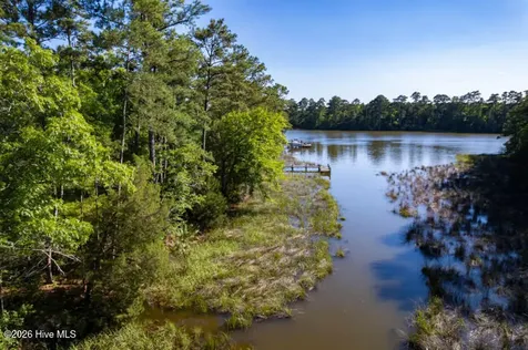 110 Queen Annes Court Oriental NC 28571
