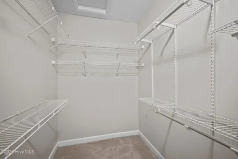 514 Aberdineshire Court Hubert NC 28539