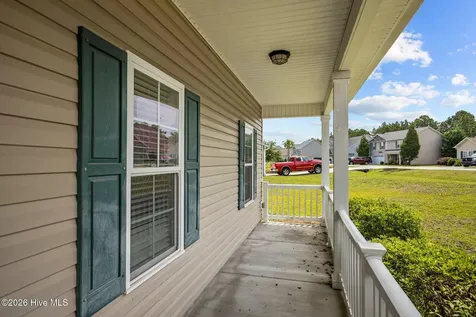 514 Aberdineshire Court Hubert NC 28539