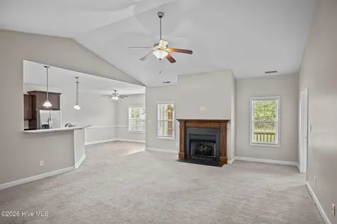 514 Aberdineshire Court Hubert NC 28539