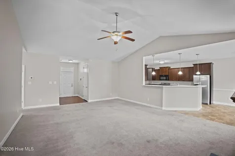 514 Aberdineshire Court Hubert NC 28539