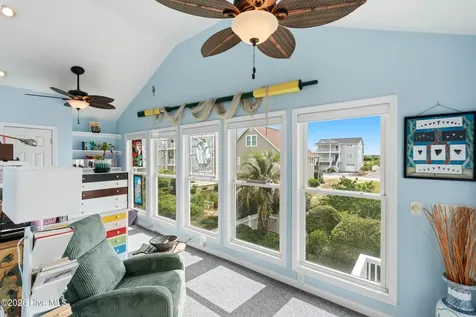 118 Crab Street Holden Beach NC 28462