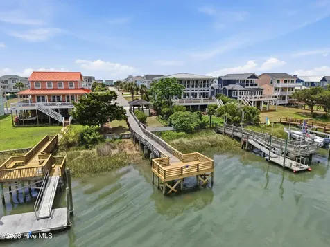 118 Crab Street Holden Beach NC 28462