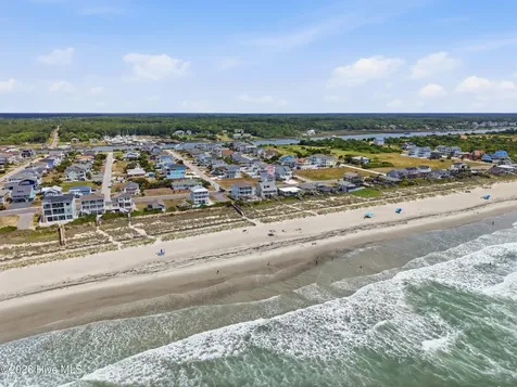 118 Crab Street Holden Beach NC 28462