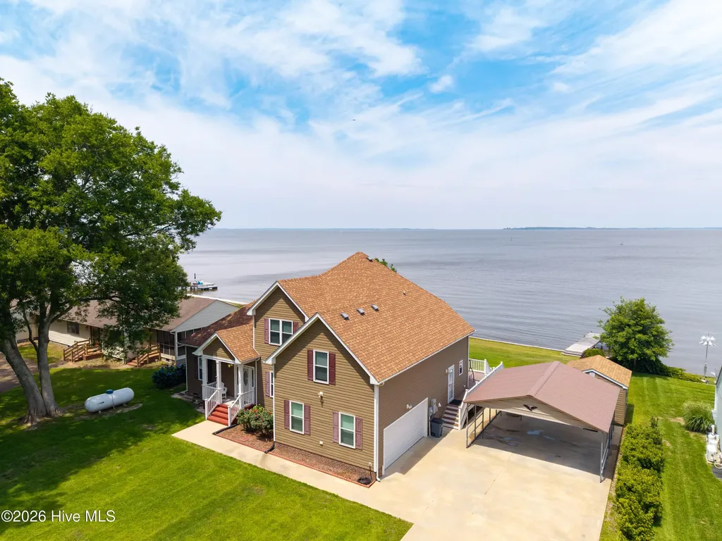 132 Romm Point Currituck NC 27929