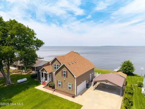132 Romm Point Currituck NC 27929