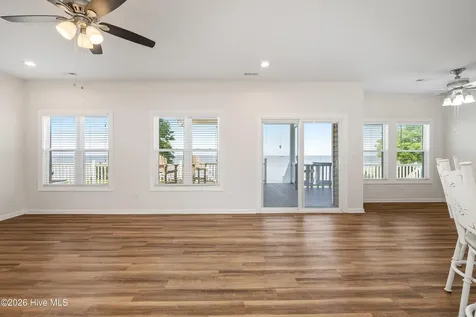 132 Romm Point Currituck NC 27929
