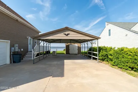 132 Romm Point Currituck NC 27929