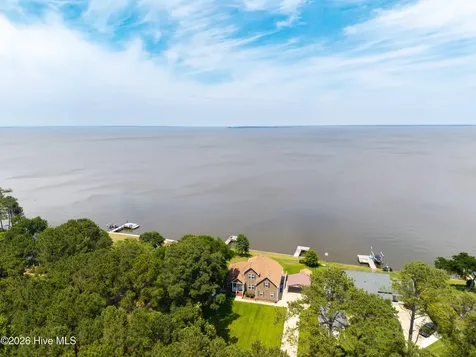 132 Romm Point Currituck NC 27929