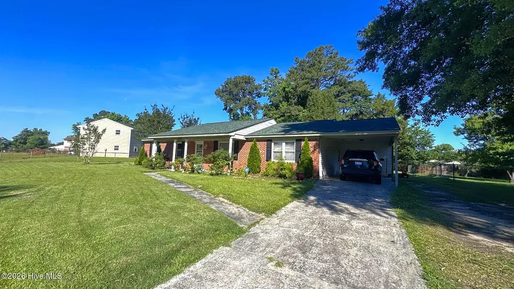 112 White Oak Boulevard Jacksonville NC 28546