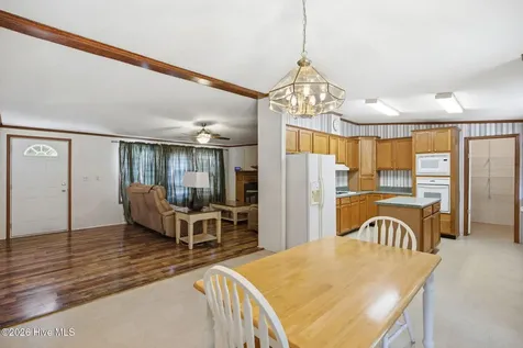 515 Mulligan Way SE Bolivia NC 28422