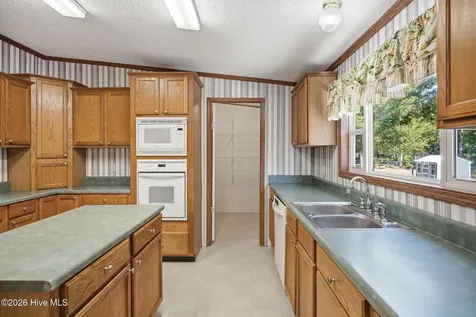 515 Mulligan Way SE Bolivia NC 28422