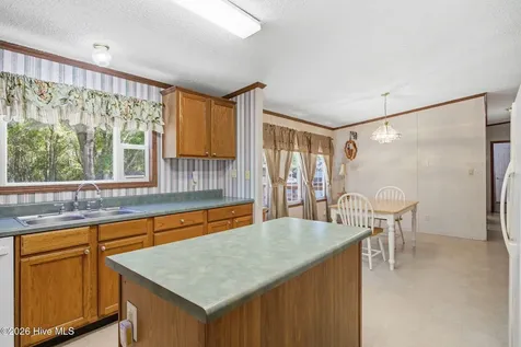 515 Mulligan Way SE Bolivia NC 28422