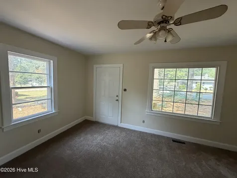 305 Dewey Street SW Wilson NC 27893
