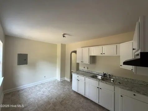 305 Dewey Street SW Wilson NC 27893