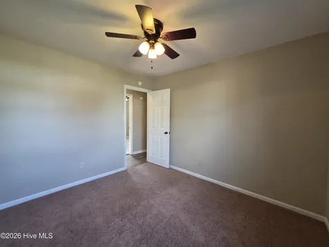 206 S Ginger Drive Hubert NC 28539