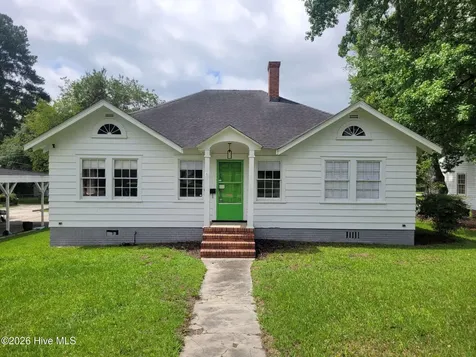 204 Jefferson Street Whiteville NC 28472