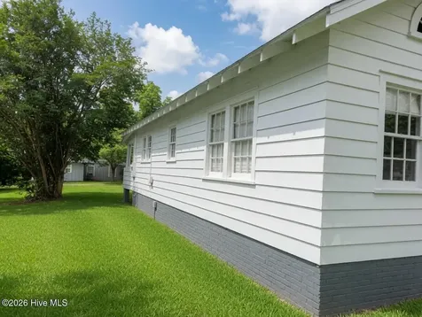 204 Jefferson Street Whiteville NC 28472