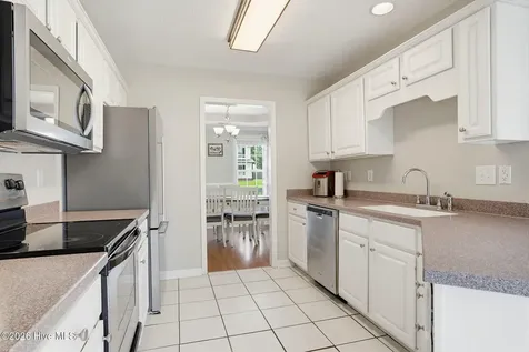 203 Honey Court E Jacksonville NC 28540