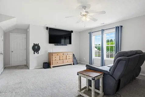 203 Honey Court E Jacksonville NC 28540