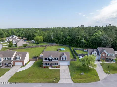 203 Honey Court E Jacksonville NC 28540