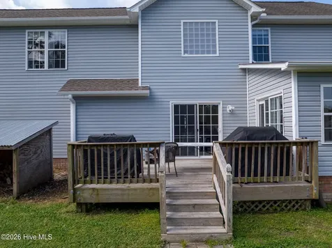 203 Honey Court E Jacksonville NC 28540