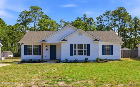87 S High Point Road Southport NC 28461