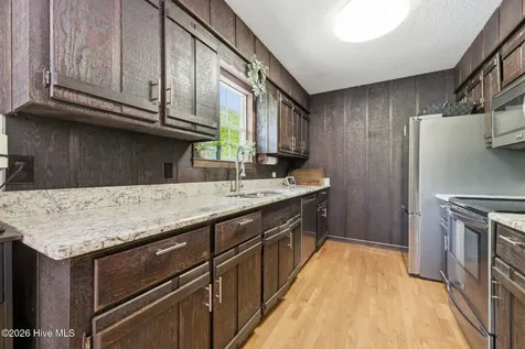305 White Mountain Road Marble NC 28905