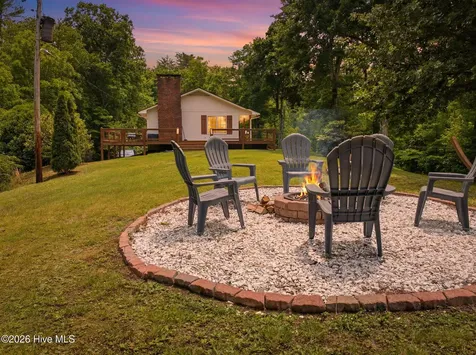 305 White Mountain Road Marble NC 28905