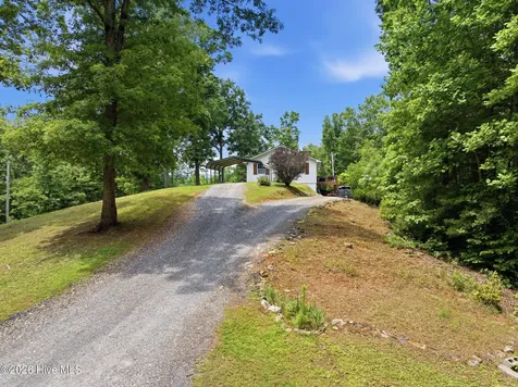 305 White Mountain Road Marble NC 28905