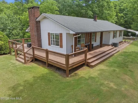 305 White Mountain Road Marble NC 28905