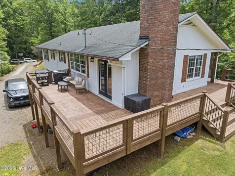 305 White Mountain Road Marble NC 28905