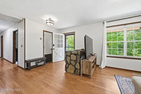 305 White Mountain Road Marble NC 28905