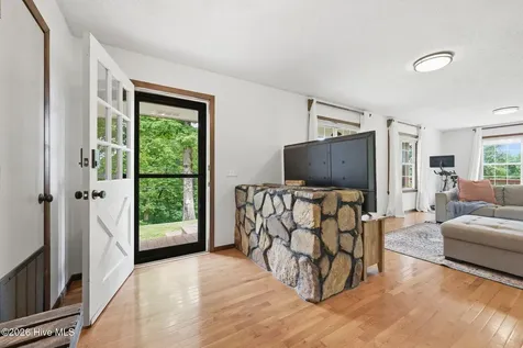 305 White Mountain Road Marble NC 28905