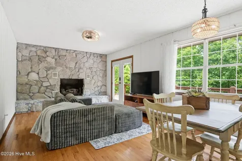 305 White Mountain Road Marble NC 28905