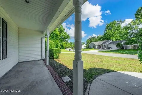 6809 Bridle Court Wilmington NC 28411