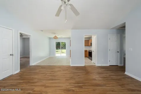 6809 Bridle Court Wilmington NC 28411