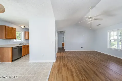 6809 Bridle Court Wilmington NC 28411