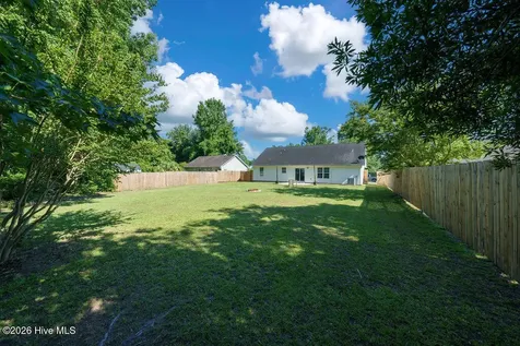 6809 Bridle Court Wilmington NC 28411