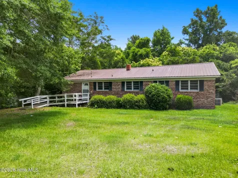 34 Elm Loop Lane Whiteville NC 28472