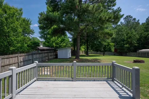 303 E Regent Court Jacksonville NC 28546