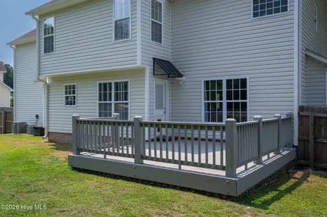 303 E Regent Court Jacksonville NC 28546