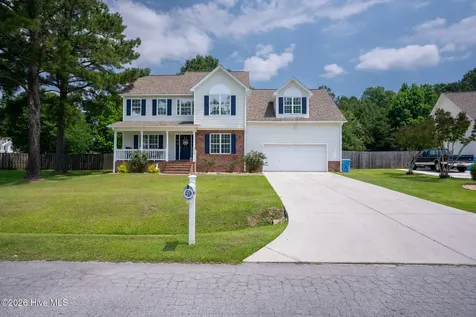 303 E Regent Court Jacksonville NC 28546