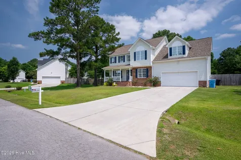 303 E Regent Court Jacksonville NC 28546